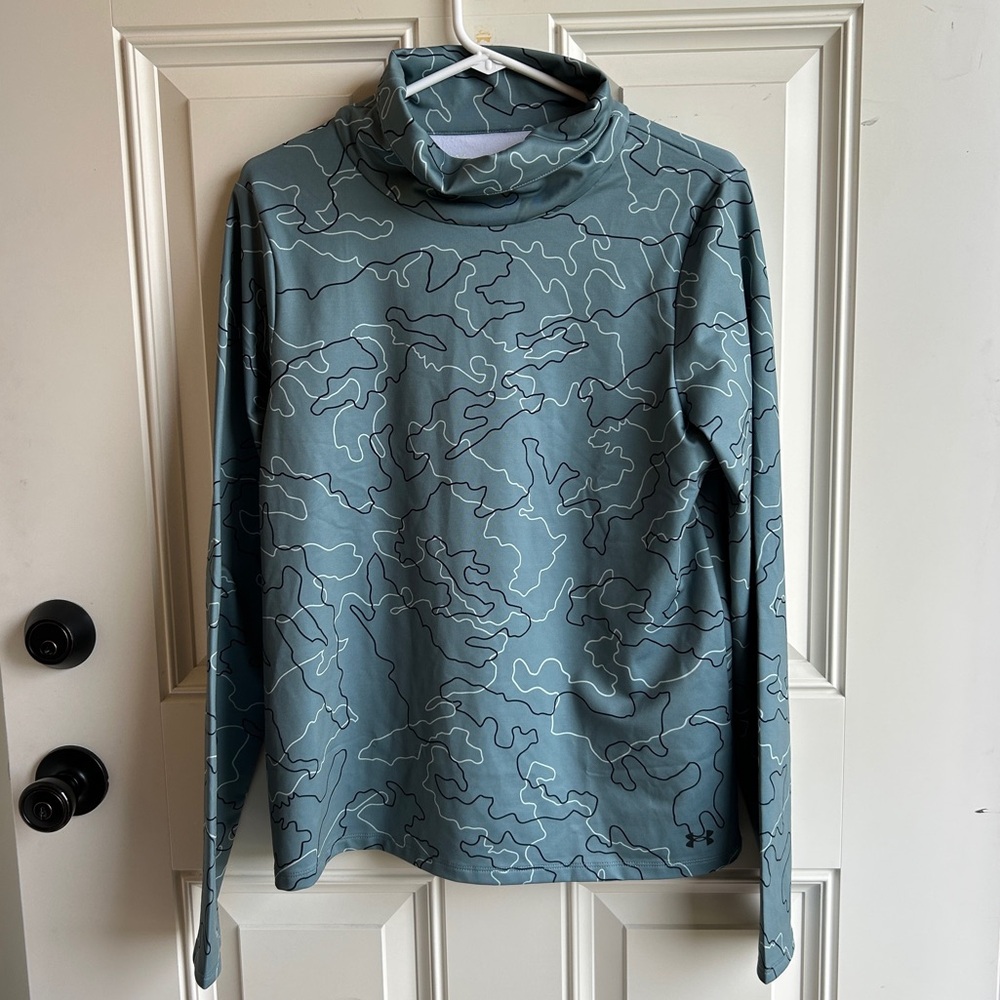 NWT Under Armour Women's Long Sleeve Mock Neck Top Green Camo Size Medium